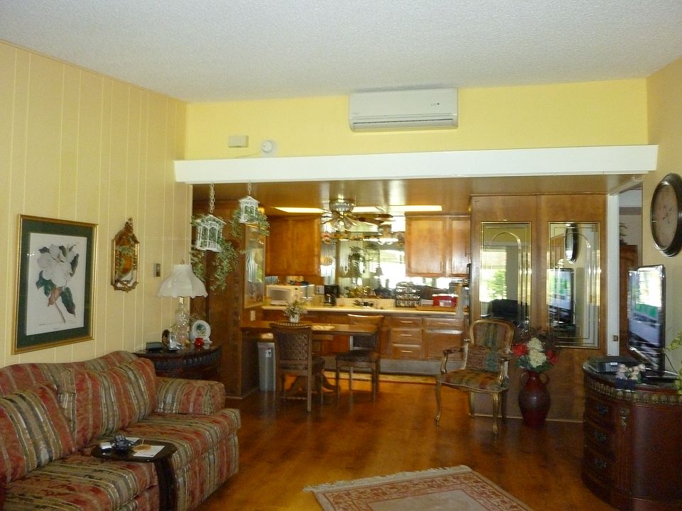 2nd image of 1231 Golden Rain Rd #M-2