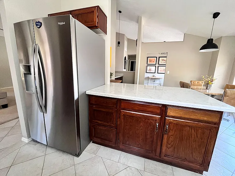15242 S 37th Pl — Photo 7