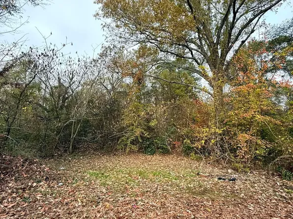 Moore St, Longview, TX 75601