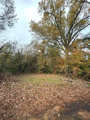 Moore St, Longview, TX 75601