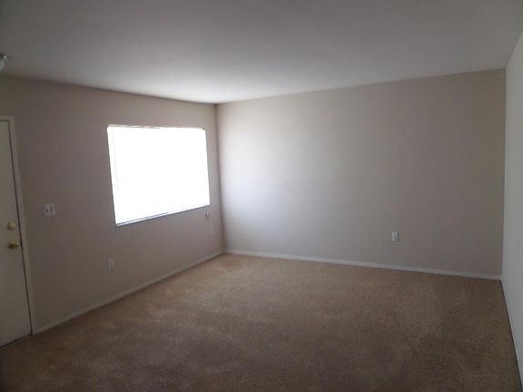 3rd image of 28026 Winged Foot Dr