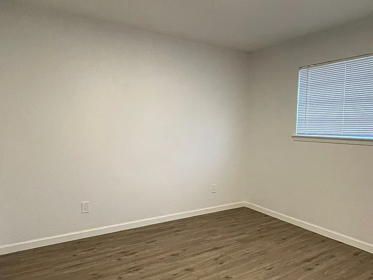 Fortune Square Apartments — Photo 15