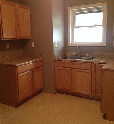 5th image of 727 Belvedere Ave