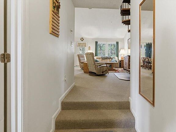 3rd image of 4D Condo Lane #D-21