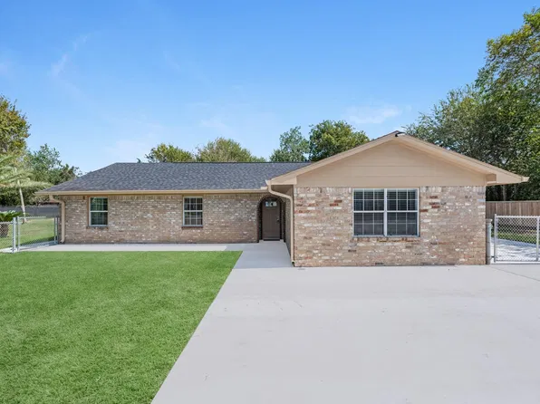 17435 Wells Dr #115, Pearland, TX 77584