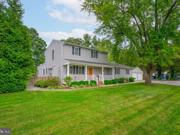 5511 Gloucester St, Churchton, MD 20733