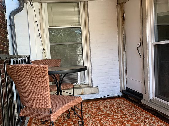 2nd image of 514 Main St APT 3