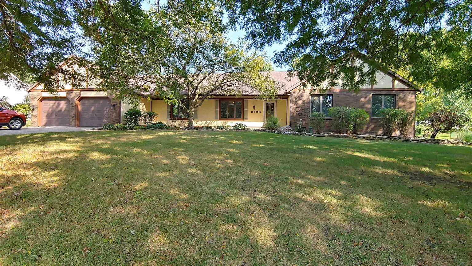 8528 Sakaden Pkwy photo 1