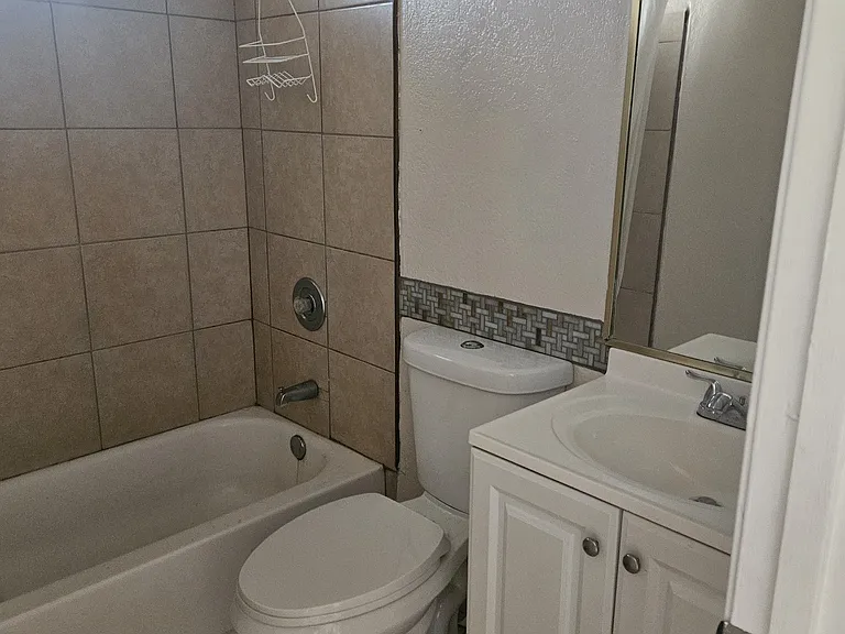 514 Jose Marti Blvd #4 — Photo 8