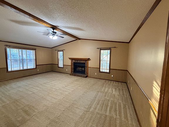 4th image of 8 Brentwood Pl