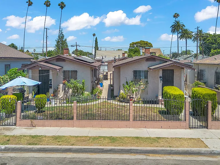 6110 Makee Ave — Photo 2