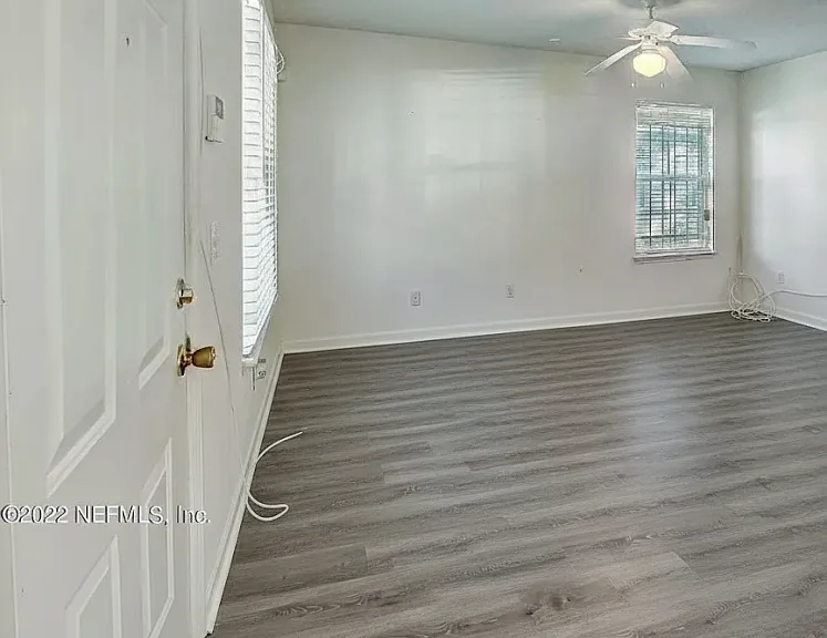 345 Belfort St — Photo 4