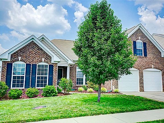 2nd image of 2409 Trivaca Ln