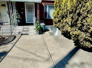 13022 Springfield Blvd, Springfield Gardens, NY 11413