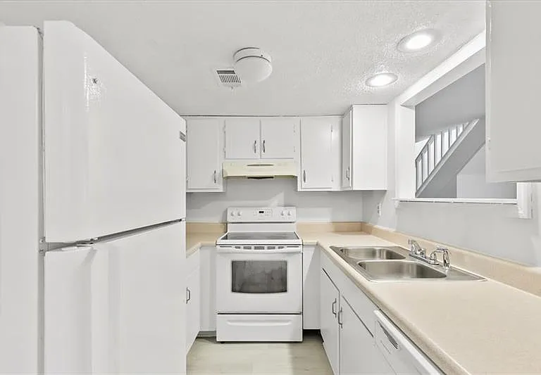 1714 Wynndowne Trl SE — Photo 6
