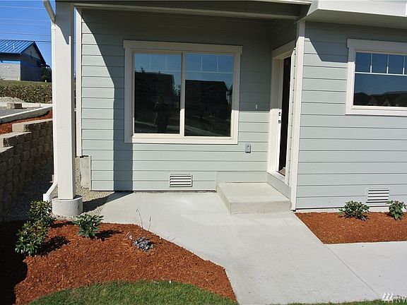 2nd image of 1886 Hardway Ln