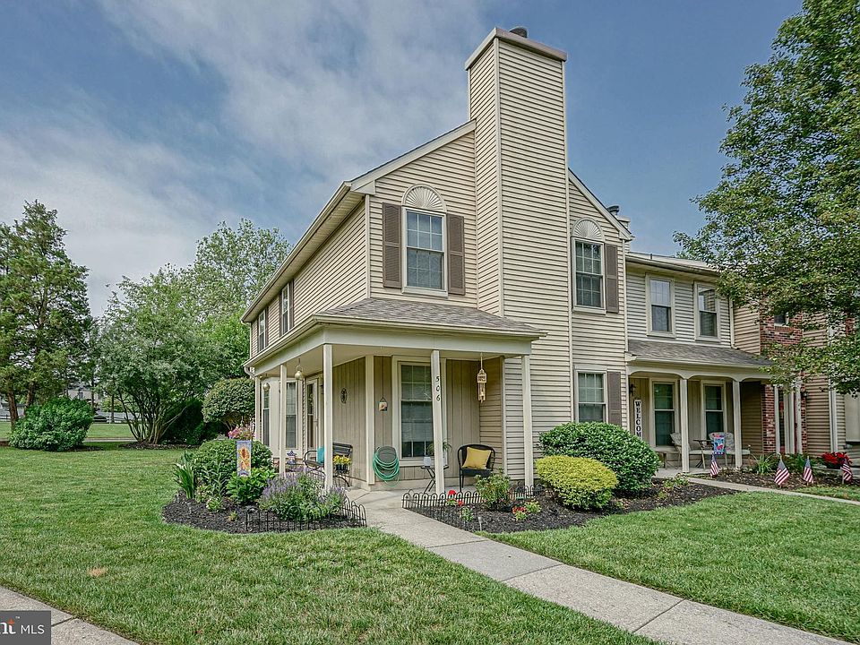 1st image of 506 Essex Ct