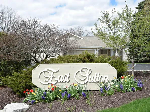 104 E Sutton Pl, Waukesha, WI 53188