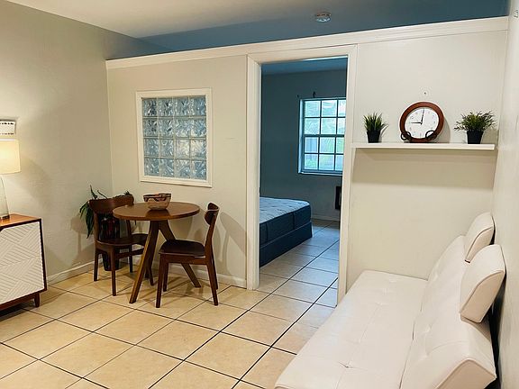 3rd image of 318 Majorca Ave #303