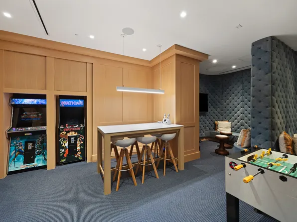 20 East End Avenue image 29 of 31