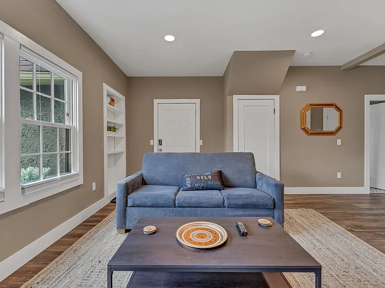 4865 Main St — Photo 12