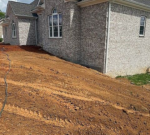 5th image of 105 Dinah Dr