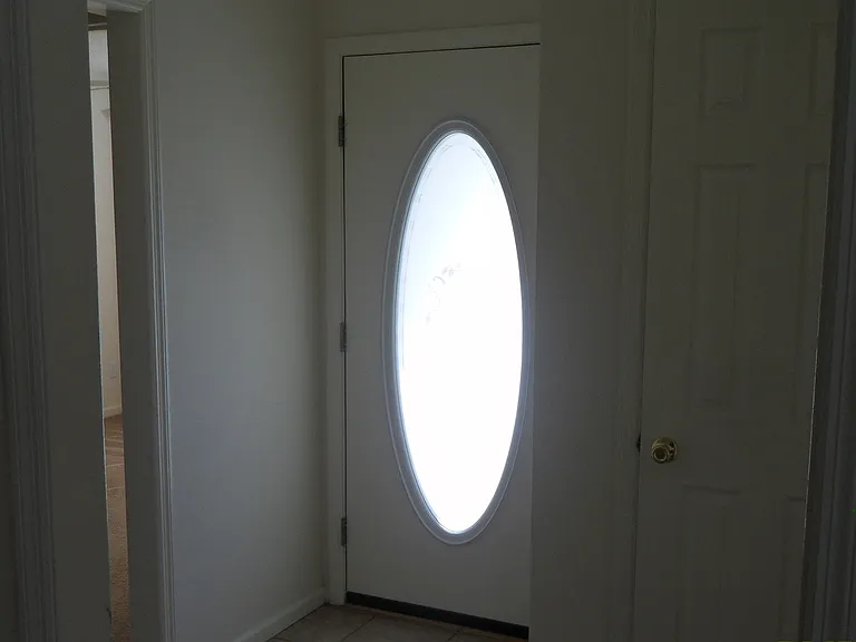 4206 Wilshire Dr — Photo 2