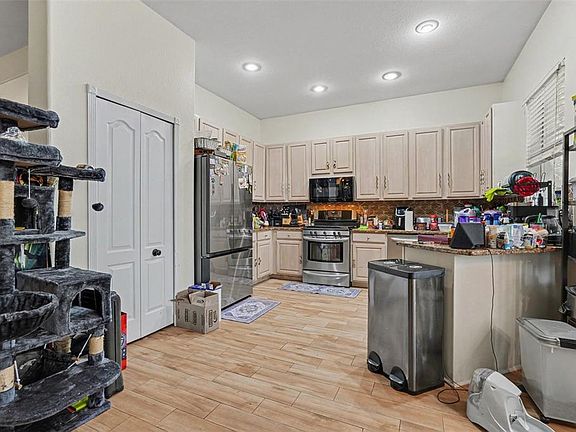 5th image of 7212 Hammett Rd