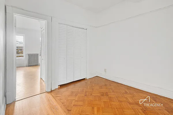 Rented by The Agency | media 9