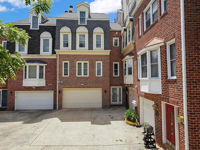 689 W Glebe Rd — Photo 23