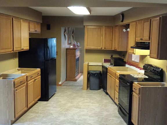 Quartz countertops on order