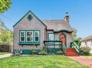 1866 Farlin Ave, Green Bay, WI 54302