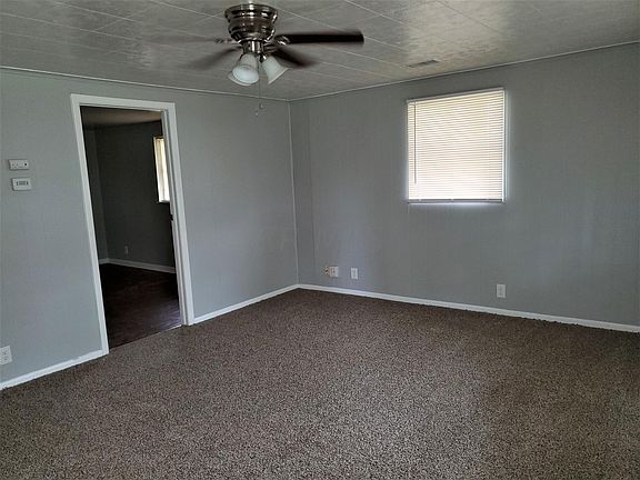 3rd image of 1666 Little Ave