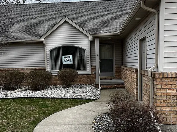 844 Natures Ridge Ln, Bay City, MI 48708