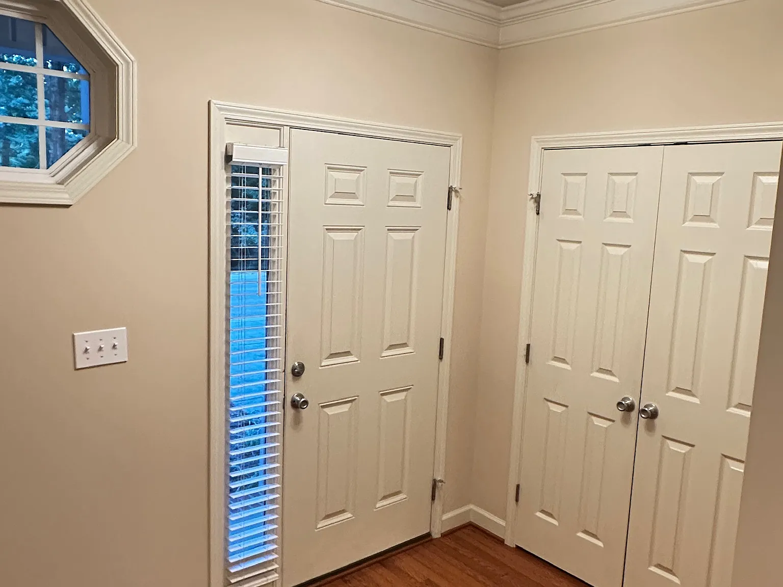 3 bed, 2.5 bath, 1740 sqft, $2,000 — Photo 3