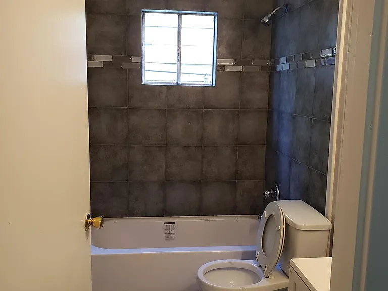 8100 Landing Ave — Photo 5