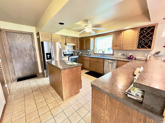 3rd image of 4687 E Country Cove Dr