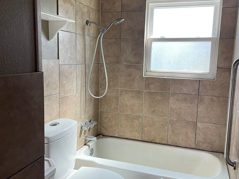 417 Stephens St — Photo 9