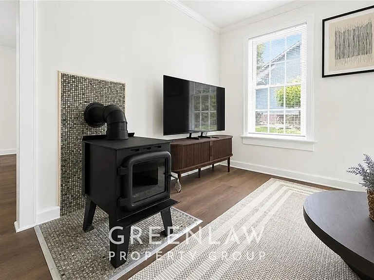 1177 Morley Ave SE — Photo 6