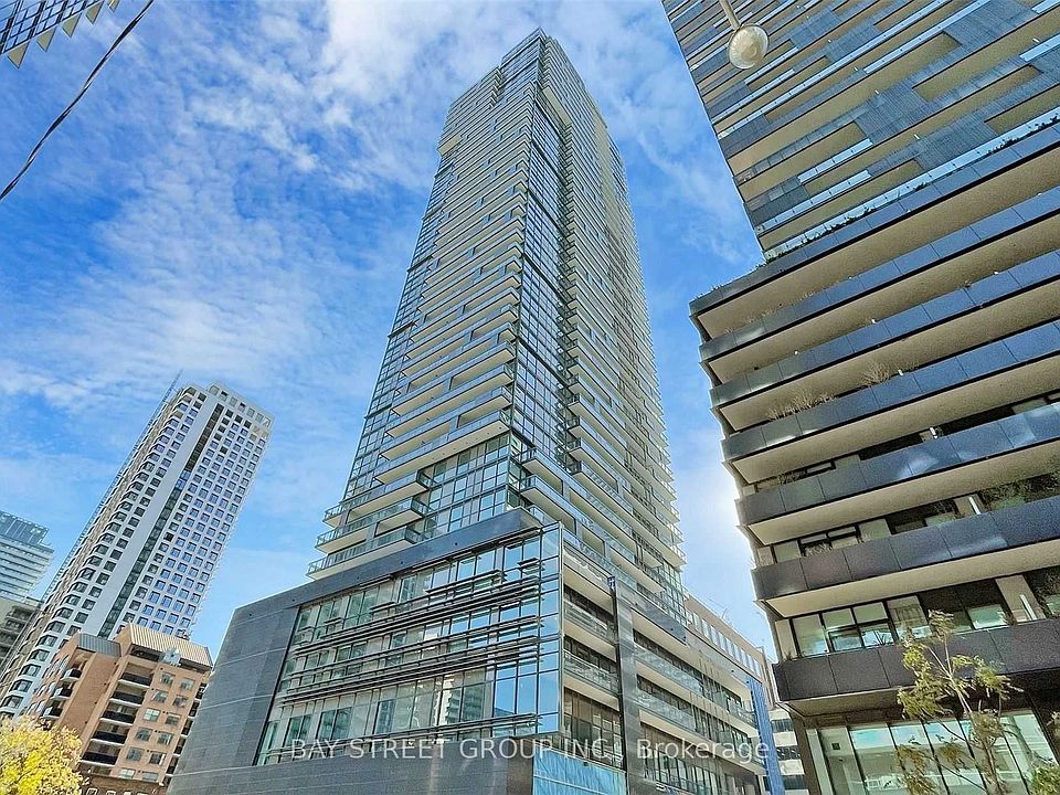 1st image of 39 Roehampton Ave #2807