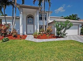 9349 Lakeside Ln, Boynton Beach, FL 33437