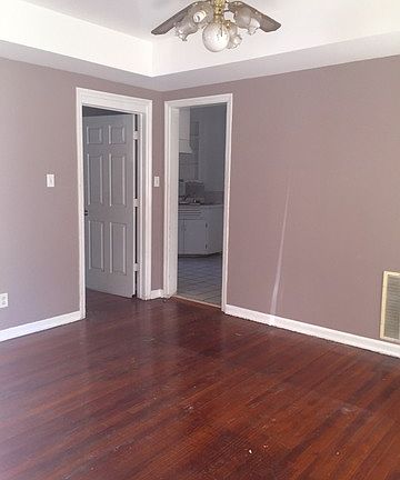 4th image of 780 E Sibley Blvd