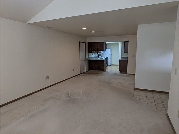 4th image of 4365 Hunters Chase Ln