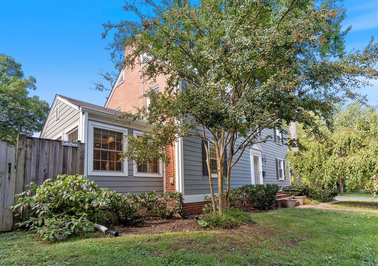 Charming Alexandria Home with Convenient Location — Photo 2