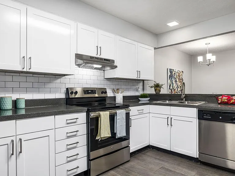 The Parker Apartments — Photo 11
