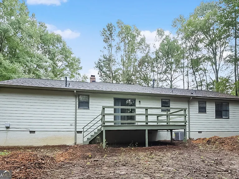 4160 Woodcrest Dr — Photo 16