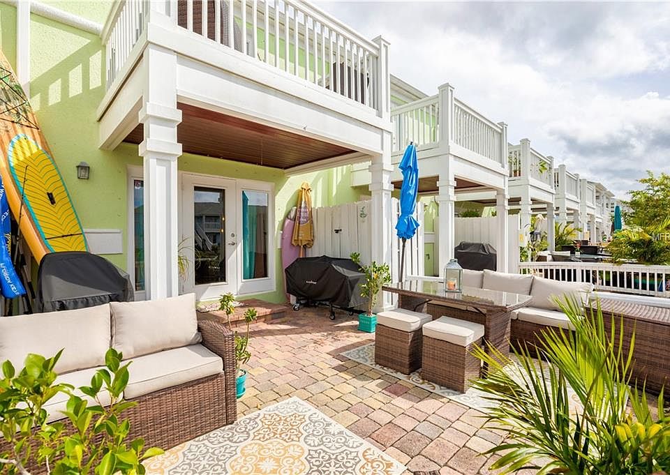 1st image of 4945 Cobia Dr SE