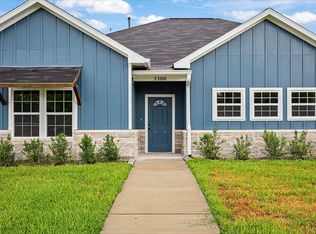 5300 Hemlock Dr, Baytown, TX 77521