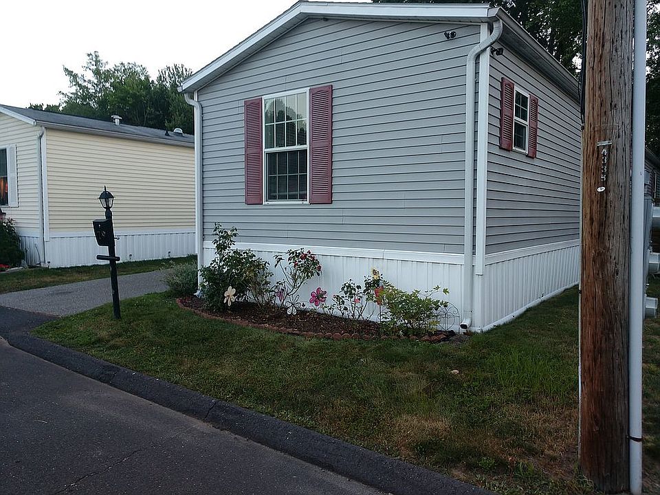 1st image of 79 Rivermead Blvd