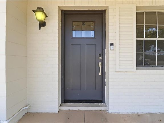 4th image of 5188 Woodridge Ln
